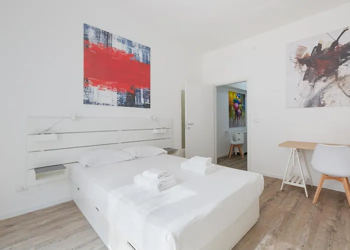 Guesthost - Cagnola Cozy With Balcony Milán