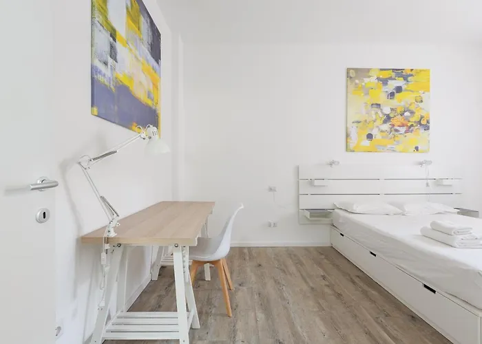 Apartmán Guesthost - Cagnola Cozy With Balcony Milán