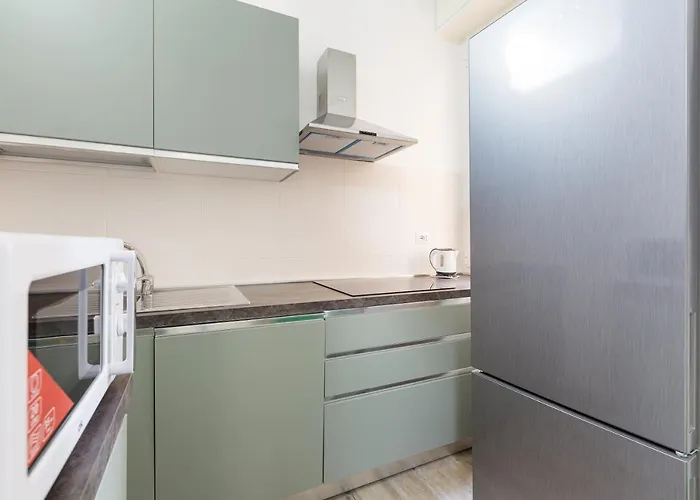 Apartmán Guesthost - Cagnola Cozy With Balcony *