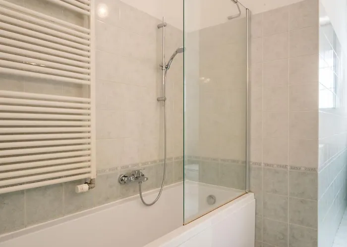 Brera Porta Nuova Flat By Interhome شقة *