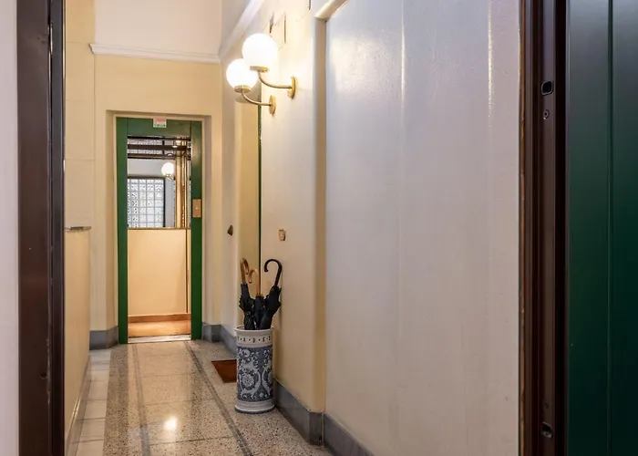 Brera Porta Nuova Flat By Interhome شقة *