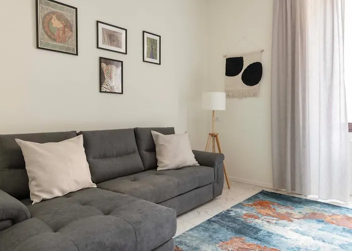 Voyager - 6 Guests, 2 Bd & 2 Bh, Neighborhood 아파트 *