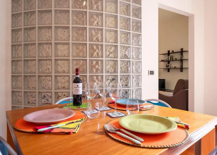 Brera Porta Nuova Flat By Interhome ميلان