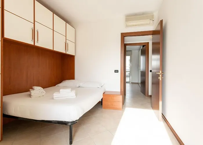 Futurismo By Halldis Apartament *