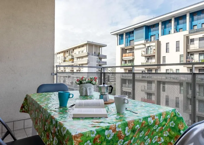 Futurismo By Halldis Apartament *