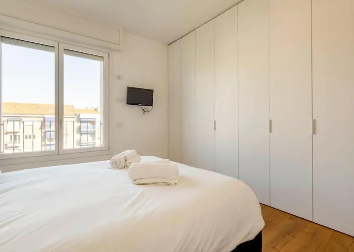 Luvi - Campania Milano