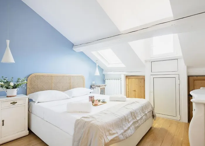 Easylife - - Sottocorno 5a - Historic Center Apartment Milan