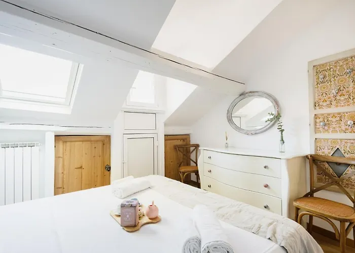 Apartment Easylife - - Sottocorno 5a - Historic Center *