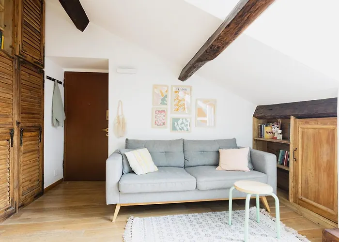 Apartment Easylife - - Sottocorno 5a - Historic Center *