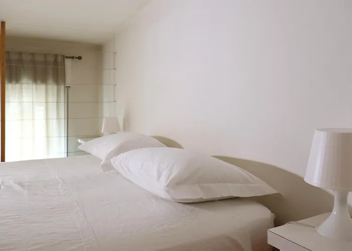 Isola Centro Bilocale Su 2 Livelli Free Wi-fi