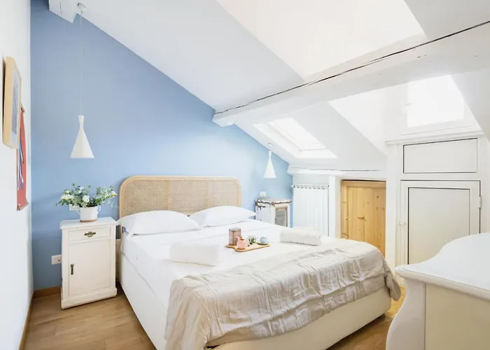 Apartment Easylife - - Sottocorno 5a - Historic Center