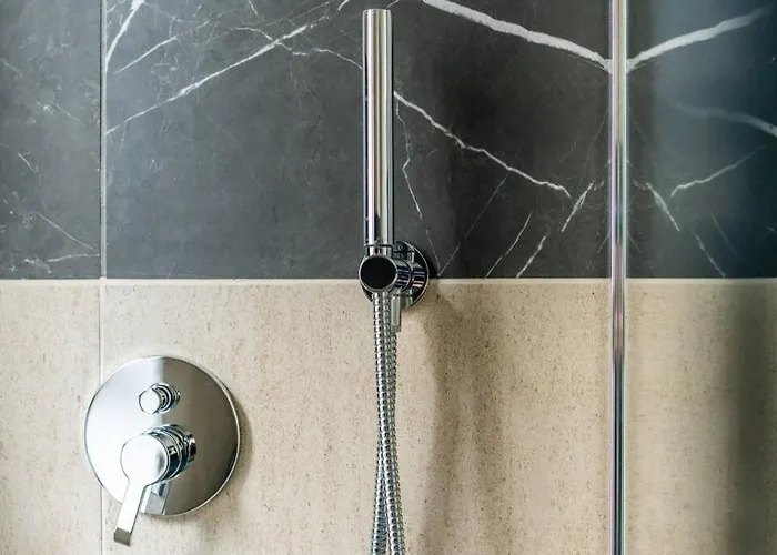 We - Uptown74 Bloom - Milano