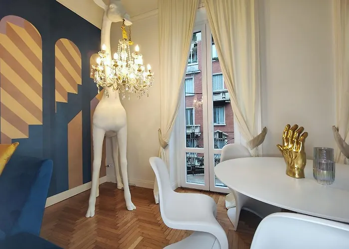 Luxury 2 Bedrooms And 2 Baths In Downtown With Ac, Wifi, Subway Aiport Conneted Milano