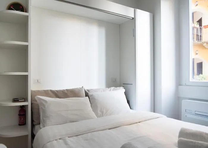 Youhosty - Sciesa מילאנו