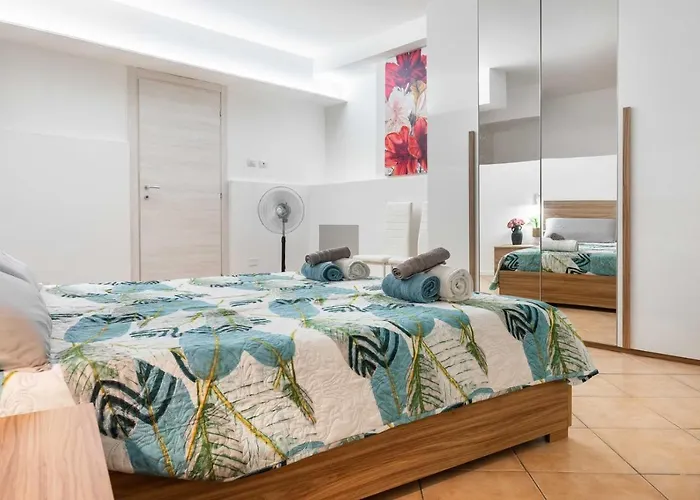 Loft Porta Romana - Cozy & Wi-fi Appartement
