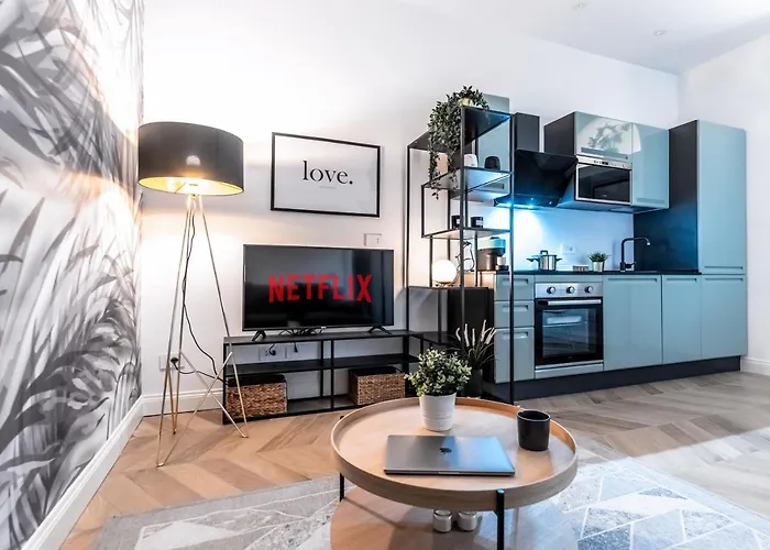 Duomo-porta Venezia, Luxury Design *