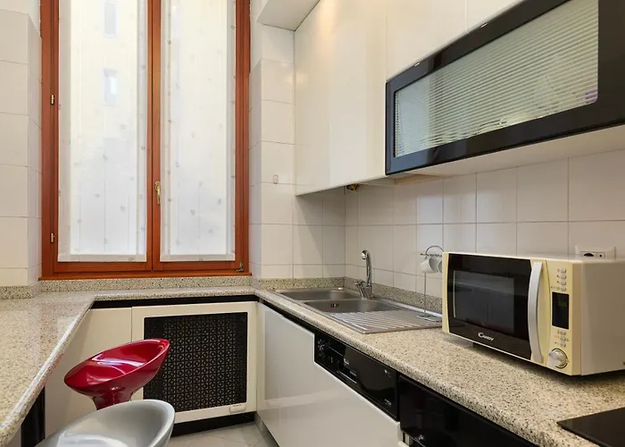 Flat In Citylife Near Metro! 밀라노