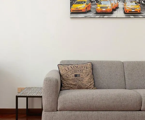 Flat In Citylife Near Metro!