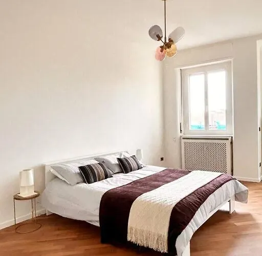 - Stazione Апартаменты *