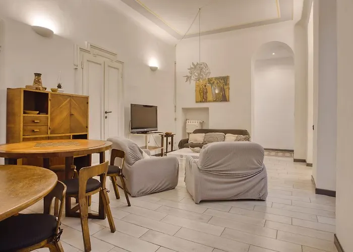 Joivy Wonderful Apt Next To Sforzesco Castle Lägenhet Milano