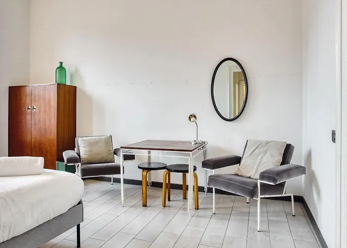 Daire Joivy Wonderful Apt Next To Sforzesco Castle