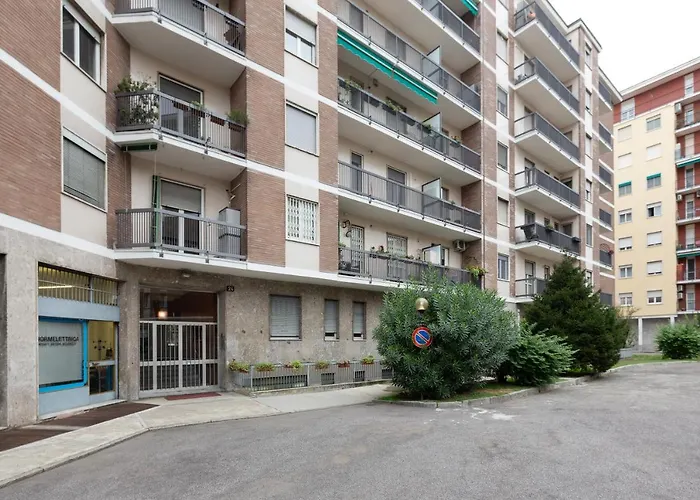 Apartmán With Balcony -bisceglie Red Line Subway Milán