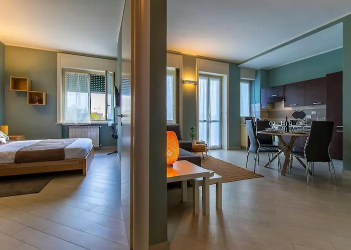 Charmy & Cozy Panoramic Flat 50m From M4 Stop *