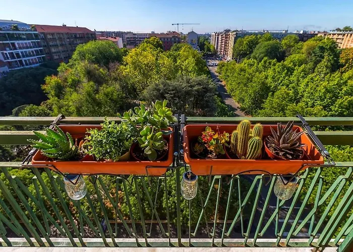 Sunny & Updated Flat With Panoramic View 50m From M4 Stop Apartamento
