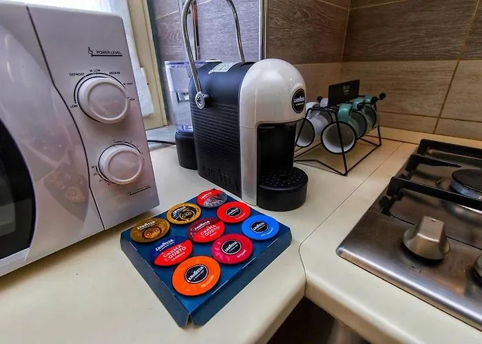 Appartement Charmy & Cozy Panoramic Flat 50m From M4 Stop