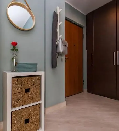 Charmy & Cozy Panoramic Flat 50m From M4 Stop *