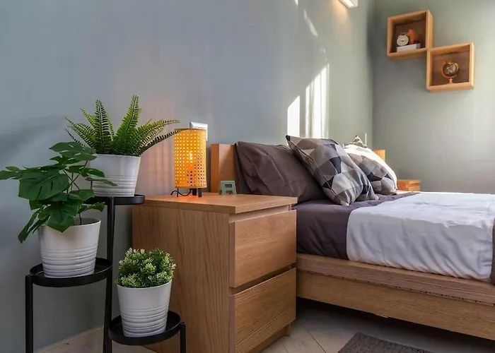 Charmy & Cozy Panoramic Flat 50m From M4 Stop Milán
