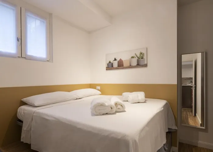 Easylife - Tranquillo Vicino Prada * Milano