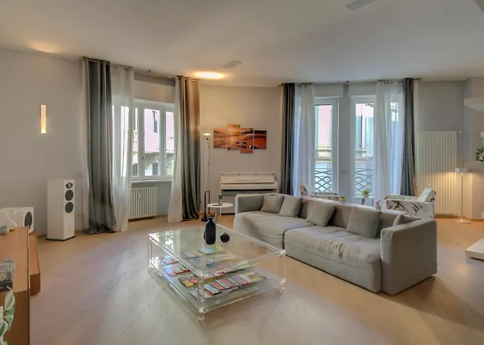 Ihost Luxury Center - Bellini 4 فندق ميلان