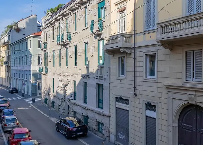 Ihost Luxury Center - Bellini 4 ميلان