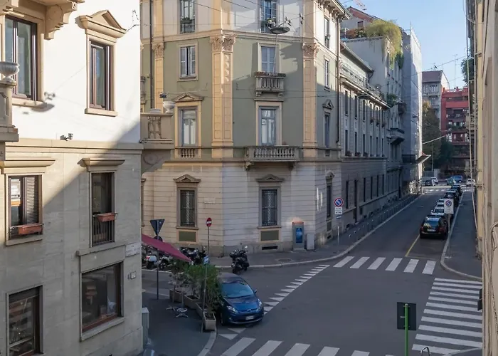 Ihost Luxury Center - Bellini 4 * ميلان