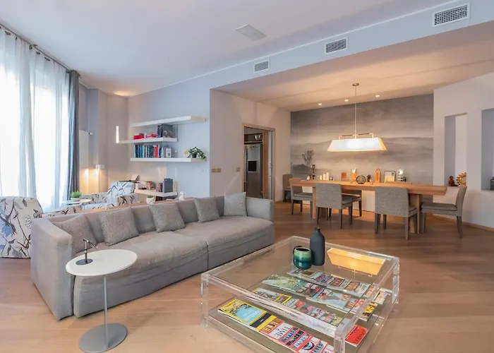 Ihost Luxury Center - Bellini 4 ميلان