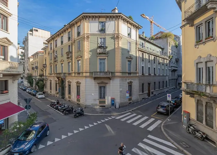 Ihost Luxury Center - Bellini 4 ميلان