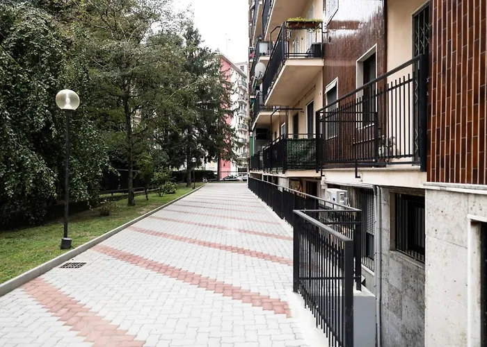 Easylife - - Mincio 30 S - Corvetto Milán