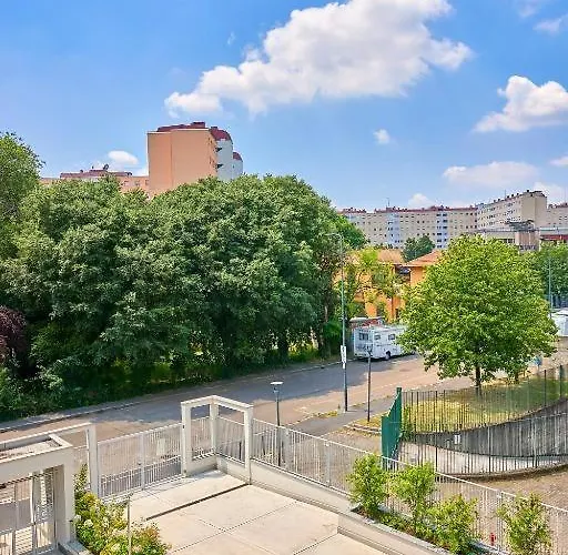 Postumia Joy - Sansiro Stadium - San Carlo Hospital Apartamento *