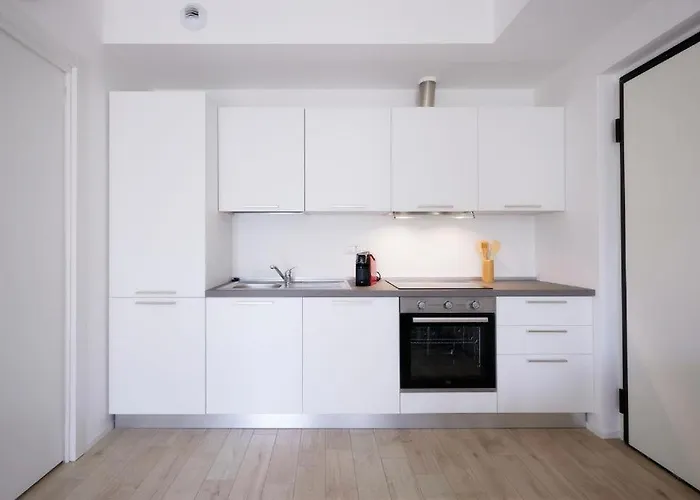 Postumia Joy - Sansiro Stadium - San Carlo Hospital Apartamento