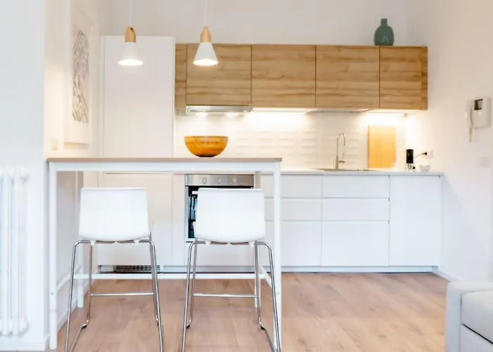 شقة Luxury 1 Bedroom Apartment, Close To San Siro, Fiera And 10 Min Metro To Duomo ميلان