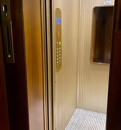 Luxury 1 Bedroom Apartment, Close To San Siro, Fiera And 10 Min Metro To Duomo Apartment Mailand