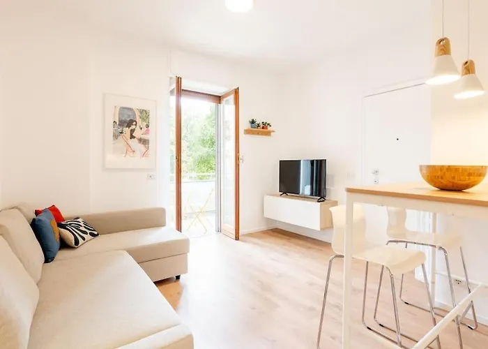 شقة Luxury 1 Bedroom Apartment, Close To San Siro, Fiera And 10 Min Metro To Duomo ميلان