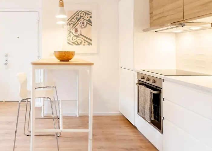 Apartment Luxury 1 Bedroom Apartment, Close To San Siro, Fiera And 10 Min Metro To Duomo Mailand