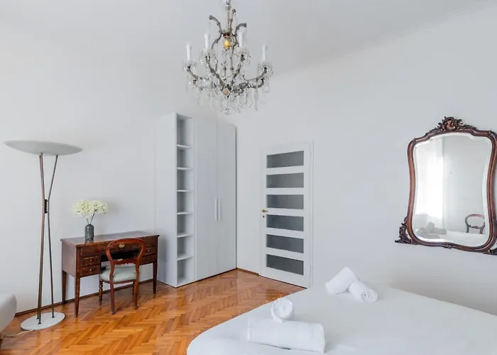 Joivy Wonderful 2bed Flat In Perfect Centre Милан