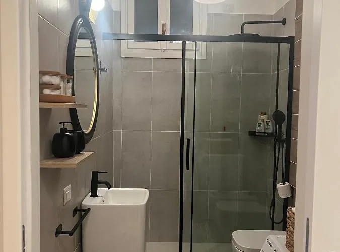 Regina In Bocconi Apartment Milan