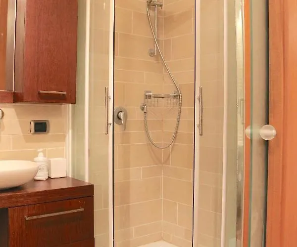 Charming In The Navigli District - 4 People * Μιλάνο