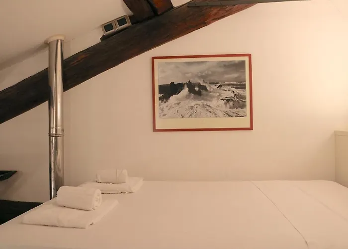 Charming In The Navigli District - 4 People *