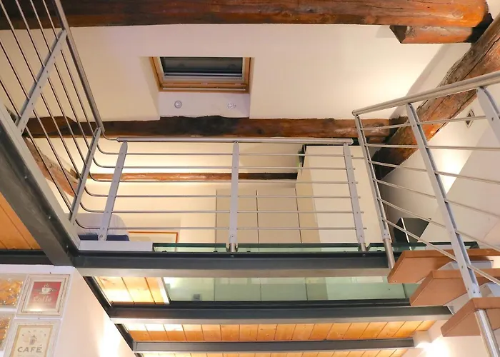 Charming In The Navigli District - 4 People Διαμέρισμα *