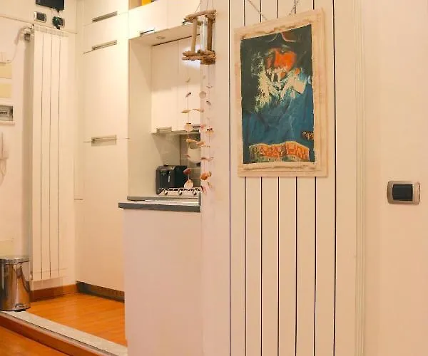 Charming In The Navigli District - 4 People